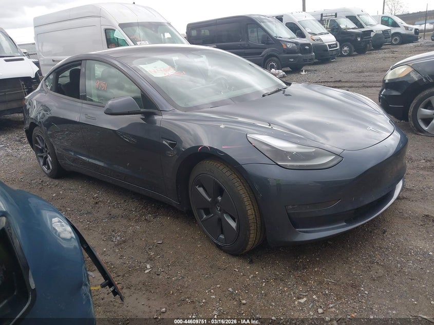 2022 Tesla Model 3 Long Range Dual Motor All-Wheel Drive