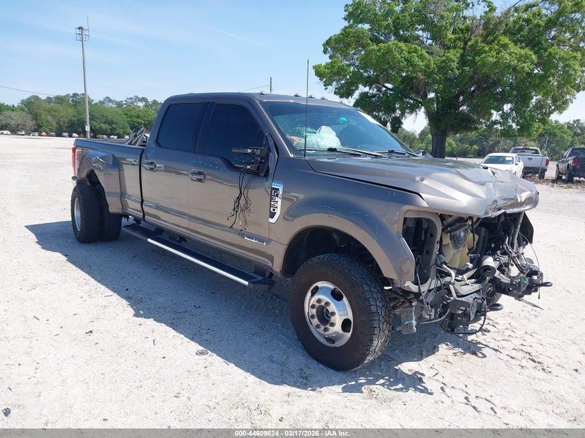 2022 Ford F-350 Lariat