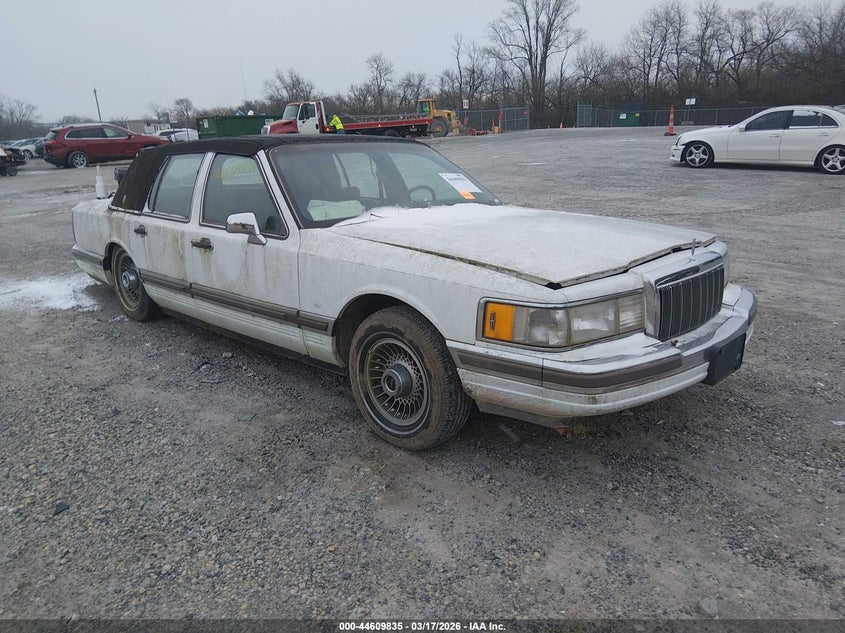 1990 LINCOLN TOWN CAR