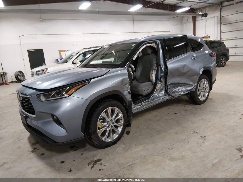 2024 TOYOTA HIGHLANDER HYBRID auction photo 2