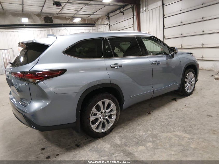 2024 TOYOTA HIGHLANDER HYBRID auction photo 4