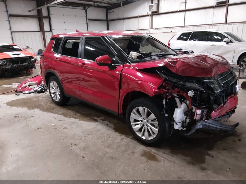 2025 MITSUBISHI OUTLANDER ES 2.5 2WD