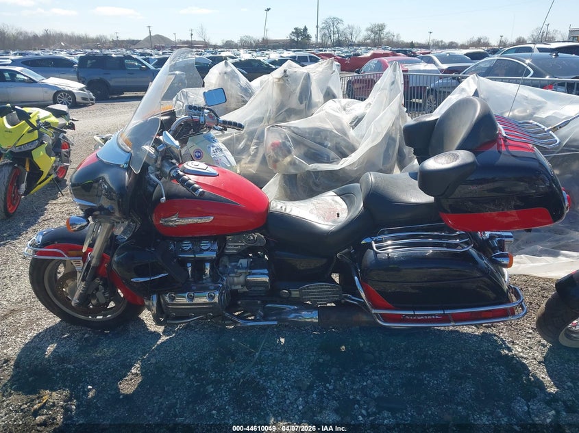 1999 Honda Gl1500 Cf VIN: 1HFSC4106XA002111 Lot: 44610049