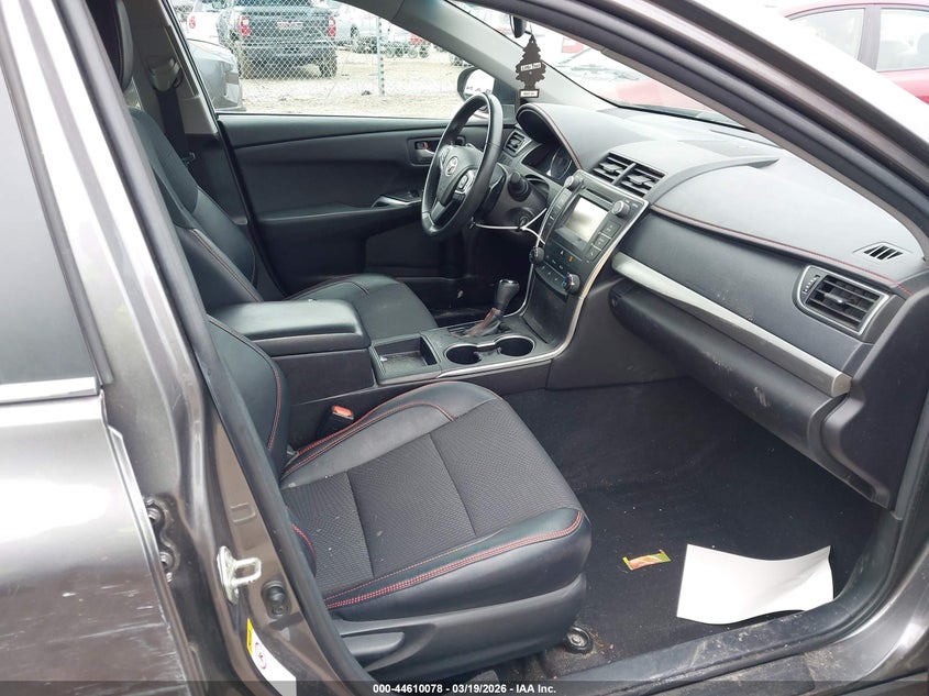 2016 Toyota Camry Se