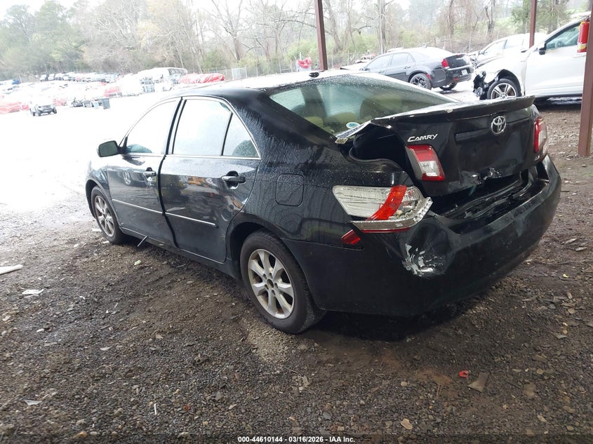 2011 Toyota Camry Le
