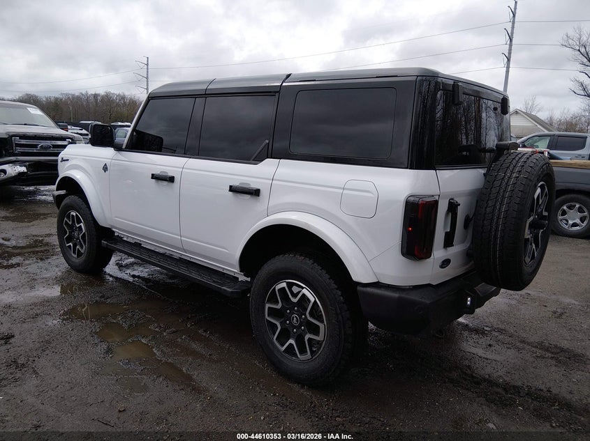 2024 Ford Bronco Outer Banks