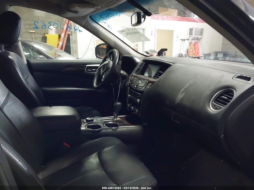 2013 Nissan Pathfinder Sl