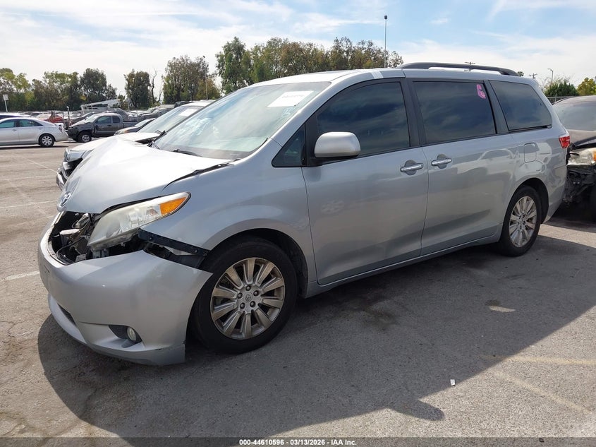 2015 Toyota Sienna Xle Premium 7 Passenger