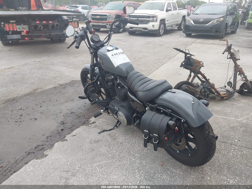 HARLEY-DAVIDSON XL883 2022