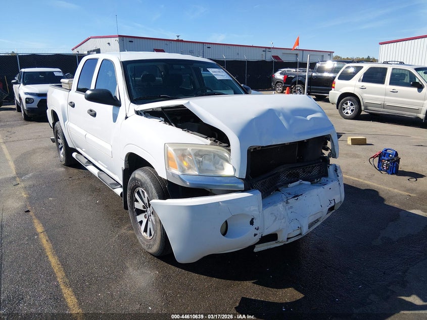 2008 Mitsubishi Raider Ls