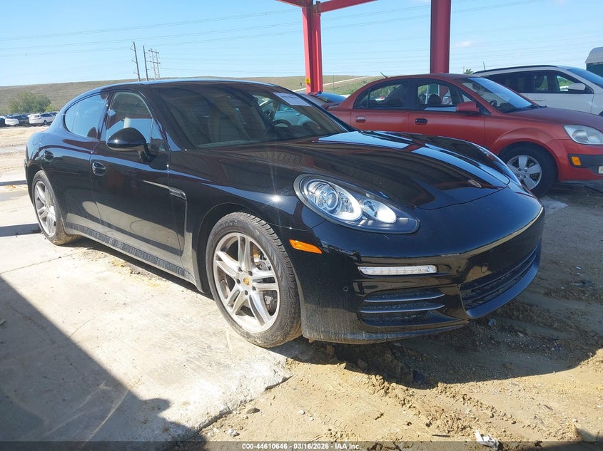 2016 Porsche Panamera 4
