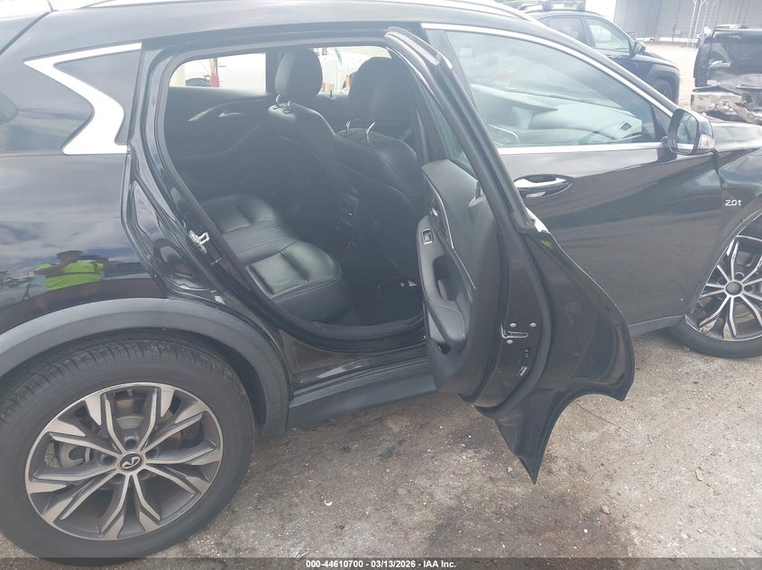 2017 Infiniti Qx30 Premium VIN: SJKCH5CR8HA034381 Lot: 44610700