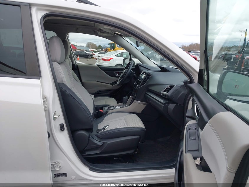 2022 Subaru Forester Premium