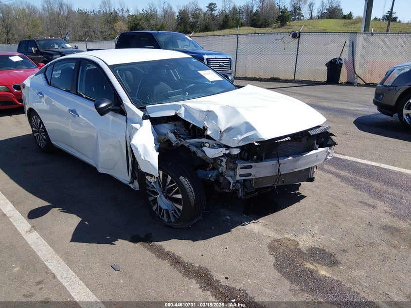 2024 Nissan Altima Sv Fwd
