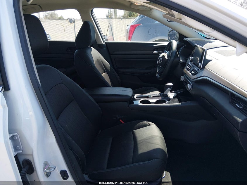 2024 Nissan Altima Sv Fwd