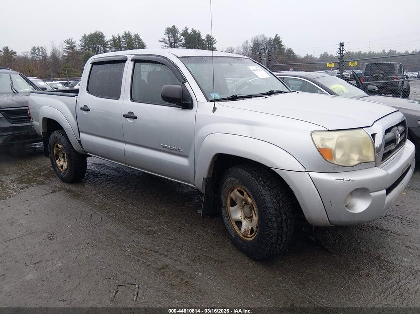 2006 Toyota Tacoma Base V6
