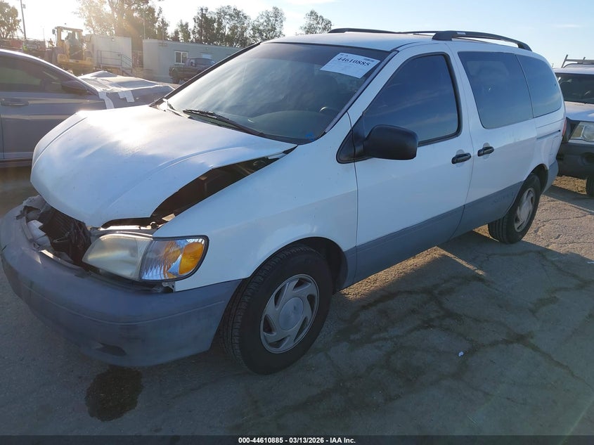2001 Toyota Sienna Le