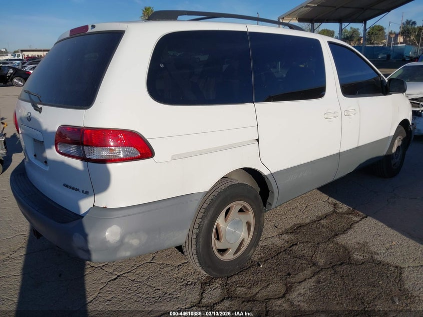 2001 Toyota Sienna Le