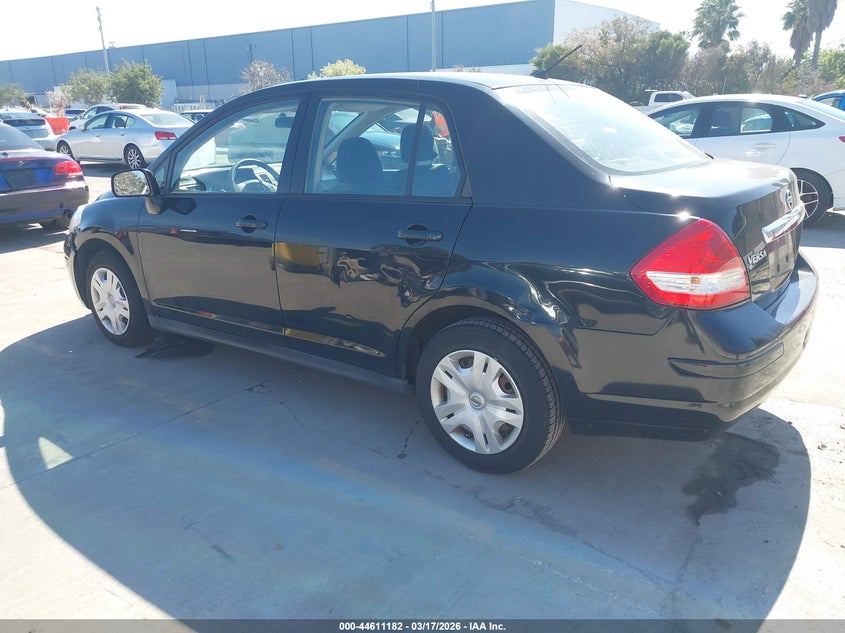 2011 Nissan Versa 1.8S
