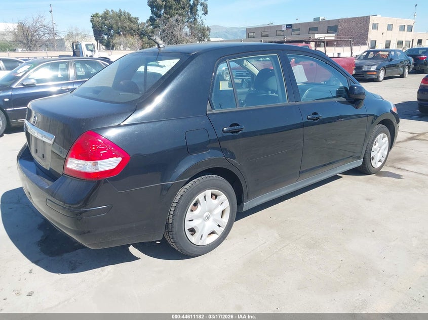 2011 Nissan Versa 1.8S