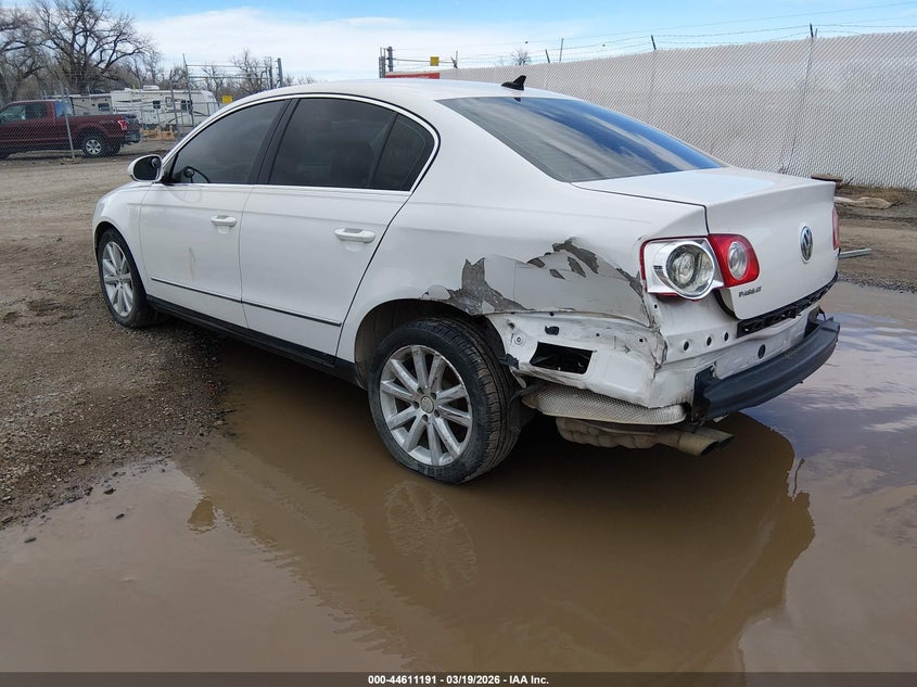 2010 Volkswagen Passat Komfort