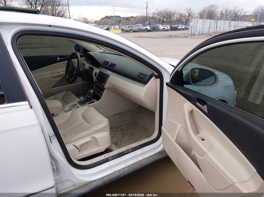 2010 Volkswagen Passat Komfort