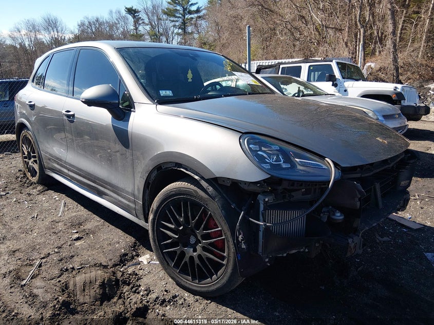 2016 Porsche Cayenne Gts