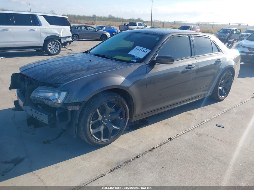 2022 Chrysler 300 Touring L