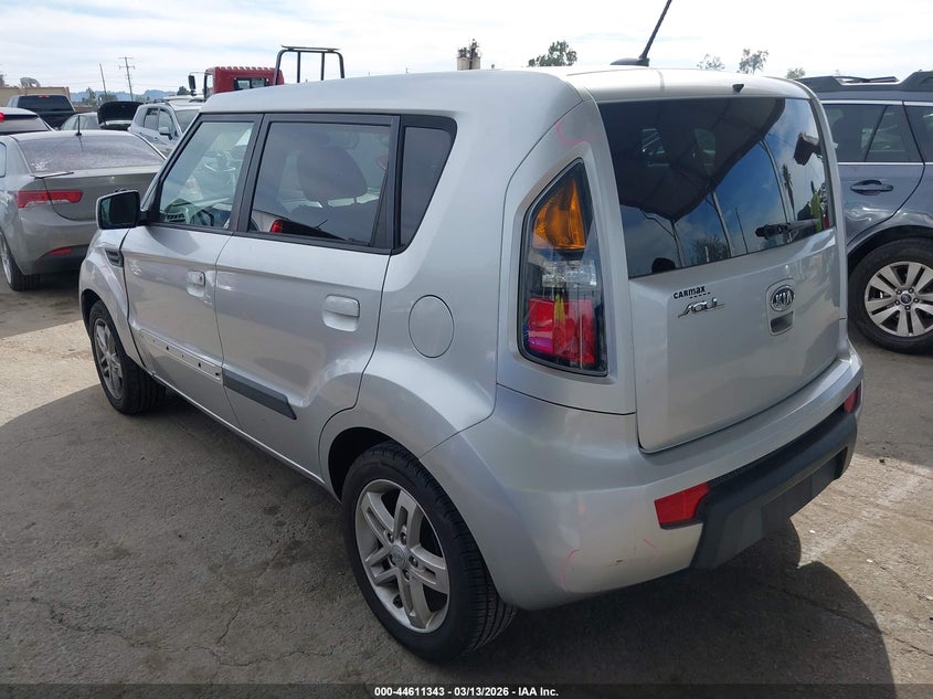 2010 Kia Soul +