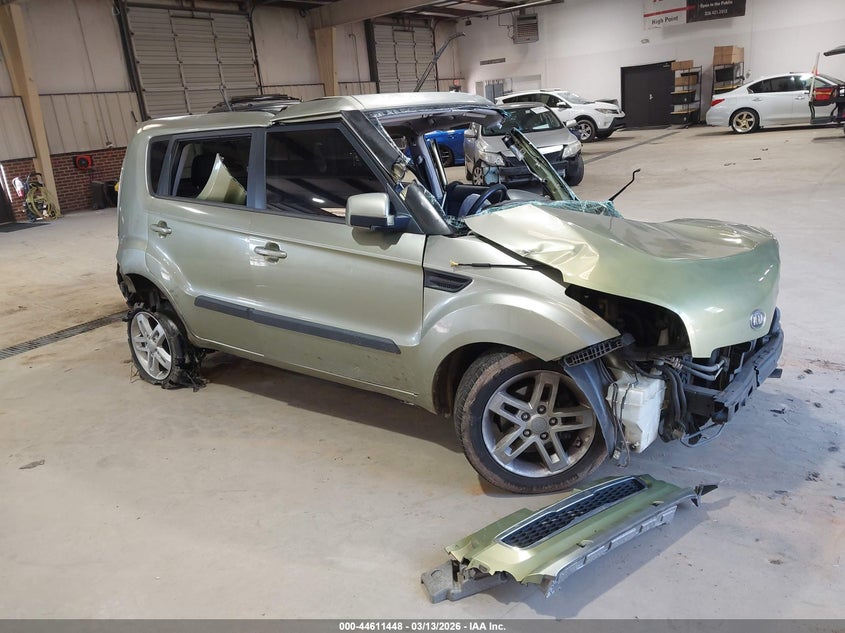 2011 Kia Soul +