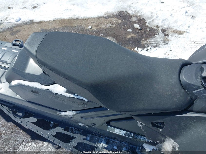 2025 SKI-DOO BACK COUNTRY X 800 auction photo 5