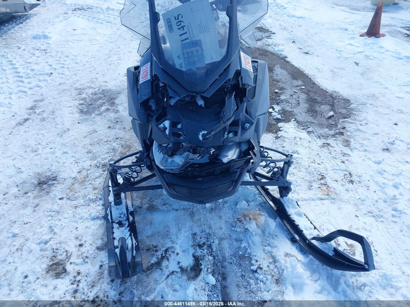 2025 SKI-DOO BACK COUNTRY X 800 auction photo 6