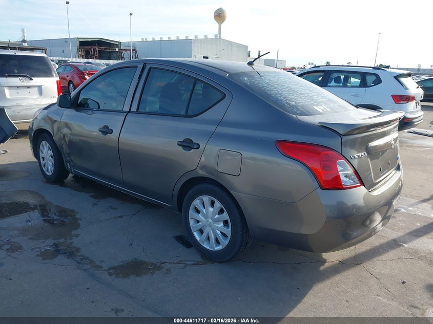 2014 Nissan Versa 1.6 S+