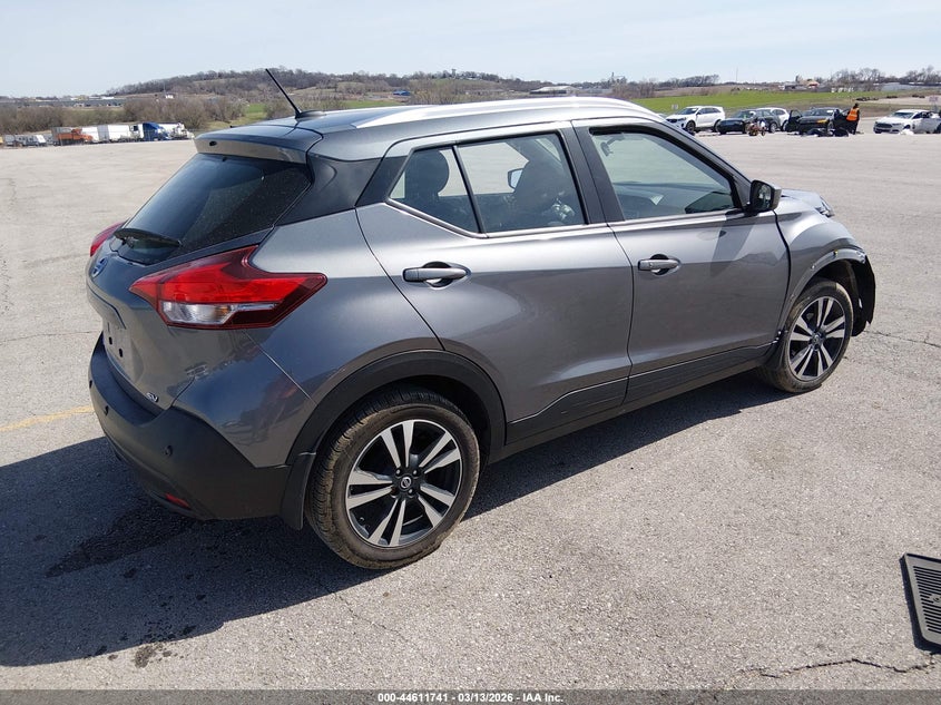 2020 Nissan Kicks Sv Xtronic Cvt