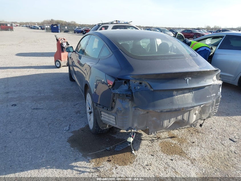 Vin: 5yj3e1ebonf118105, lot: 45108889, tesla model 3 long range dual motor all-wheel drive 20223
