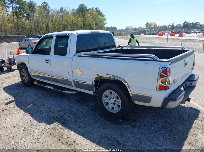 2005 GMC Sierra 1500 Work Truck