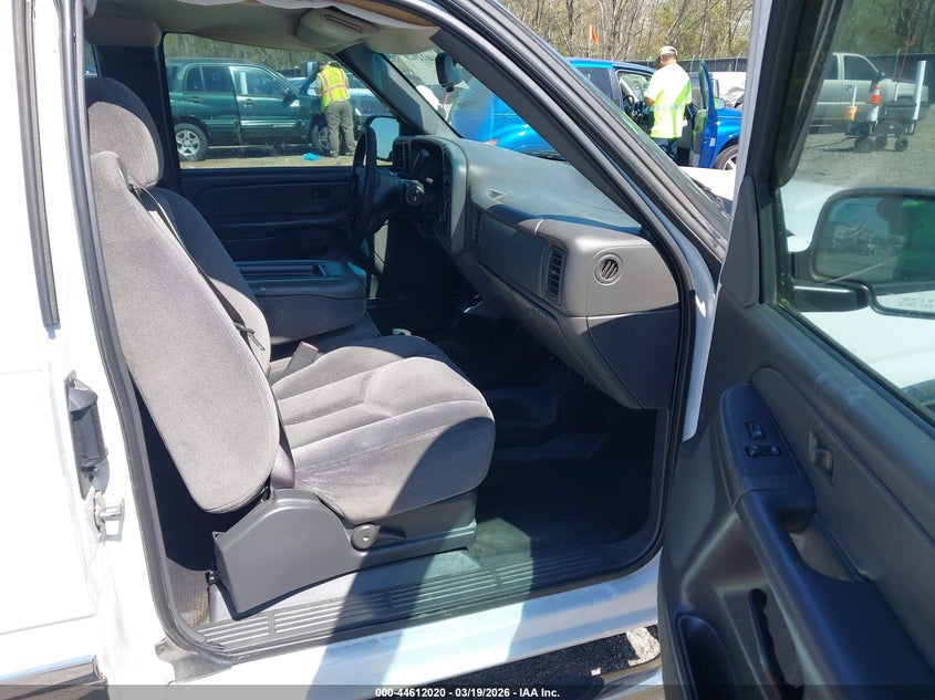 2005 GMC Sierra 1500 Work Truck