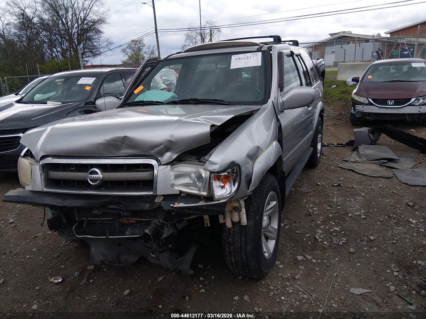 2002 Nissan Pathfinder Le