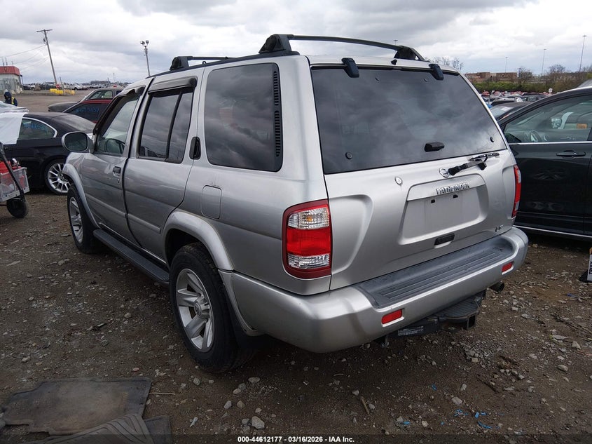 2002 Nissan Pathfinder Le