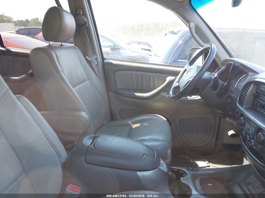 2005 Toyota Sequoia Limited V8