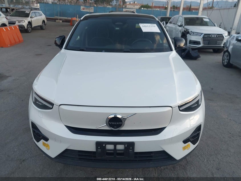 2023 Volvo C40 Recharge Pure Electric Twin Ultimate VIN: YV4ED3GM7P2032282 Lot: 44612210