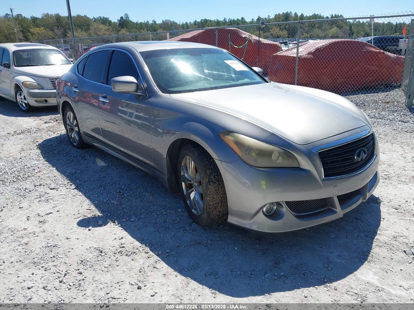 2011 Infiniti M37