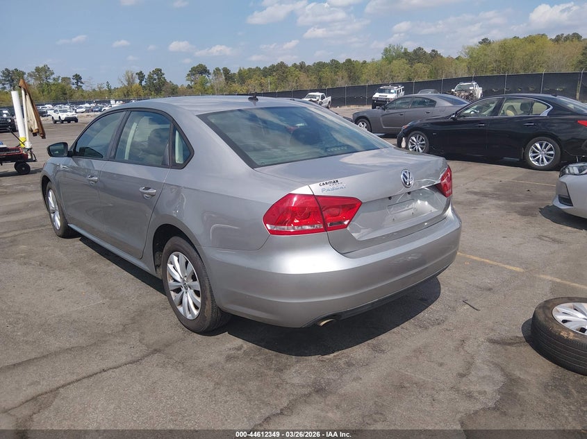 2013 Volkswagen Passat S