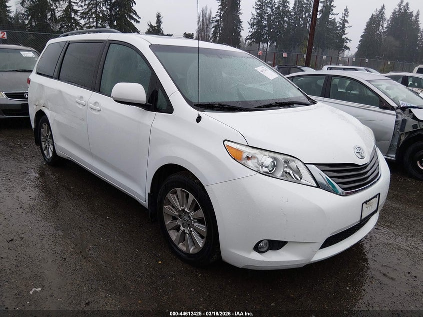 2013 Toyota Sienna Xle 7 Passenger