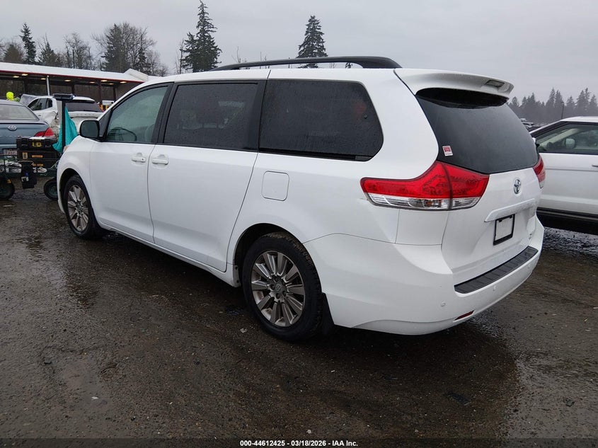 2013 Toyota Sienna Xle 7 Passenger