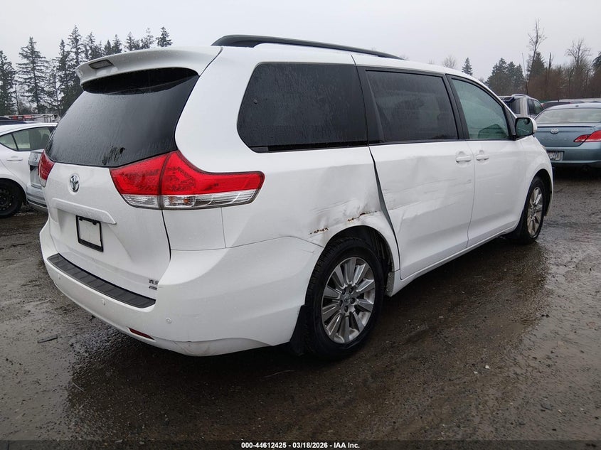 2013 Toyota Sienna Xle 7 Passenger