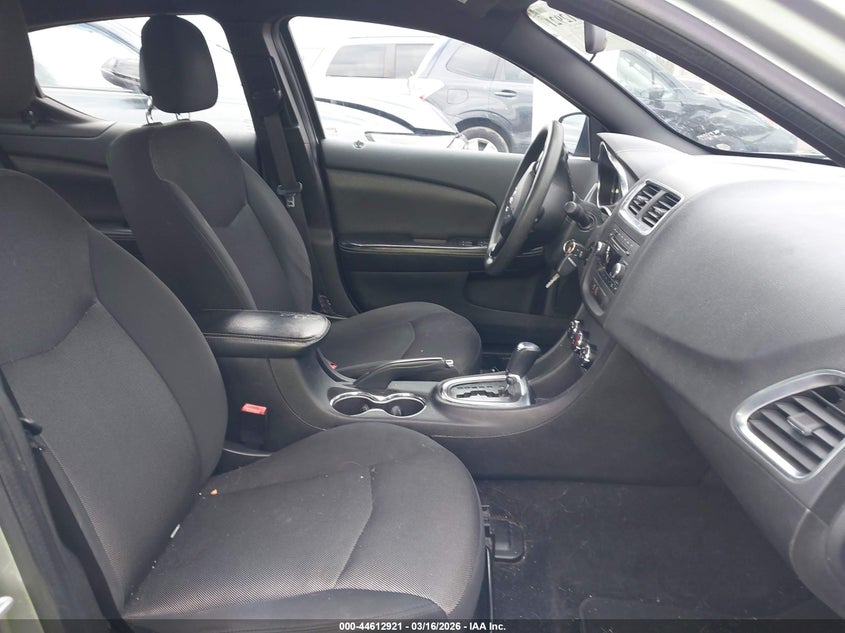 2014 Dodge Avenger Se