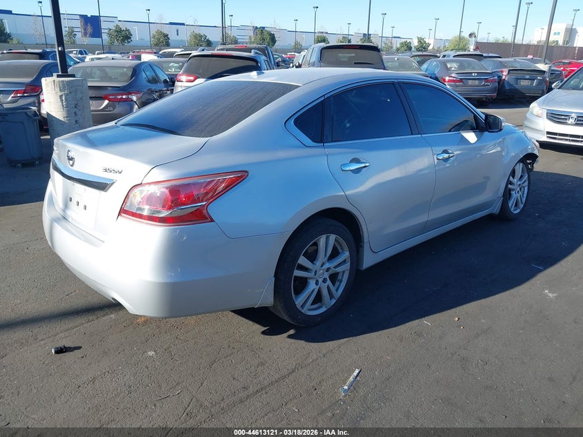 2013 Nissan Altima 3.5 Sv
