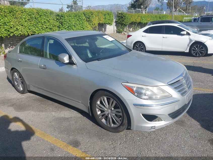 2013 Hyundai Genesis 3.8