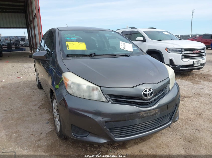 2013 Toyota Yaris Le